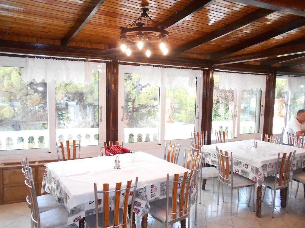 Diaporos Hotel Vourvourou